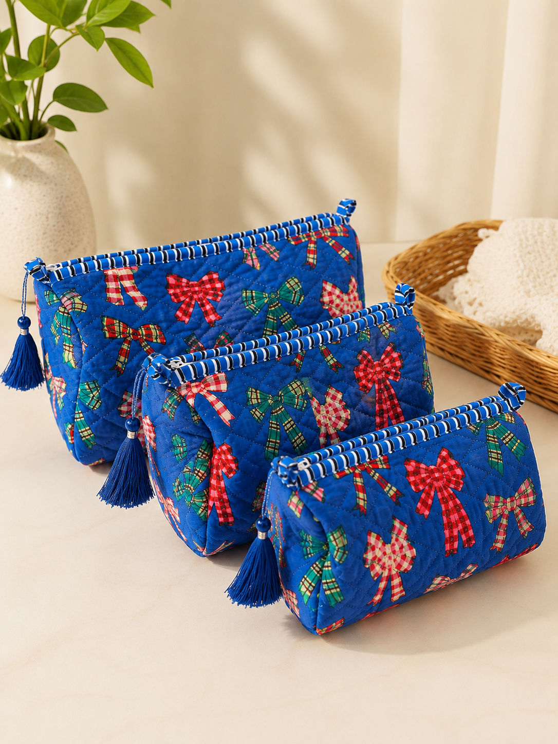 Blue Bow Cotton Quilted Pouch Set With Tassel