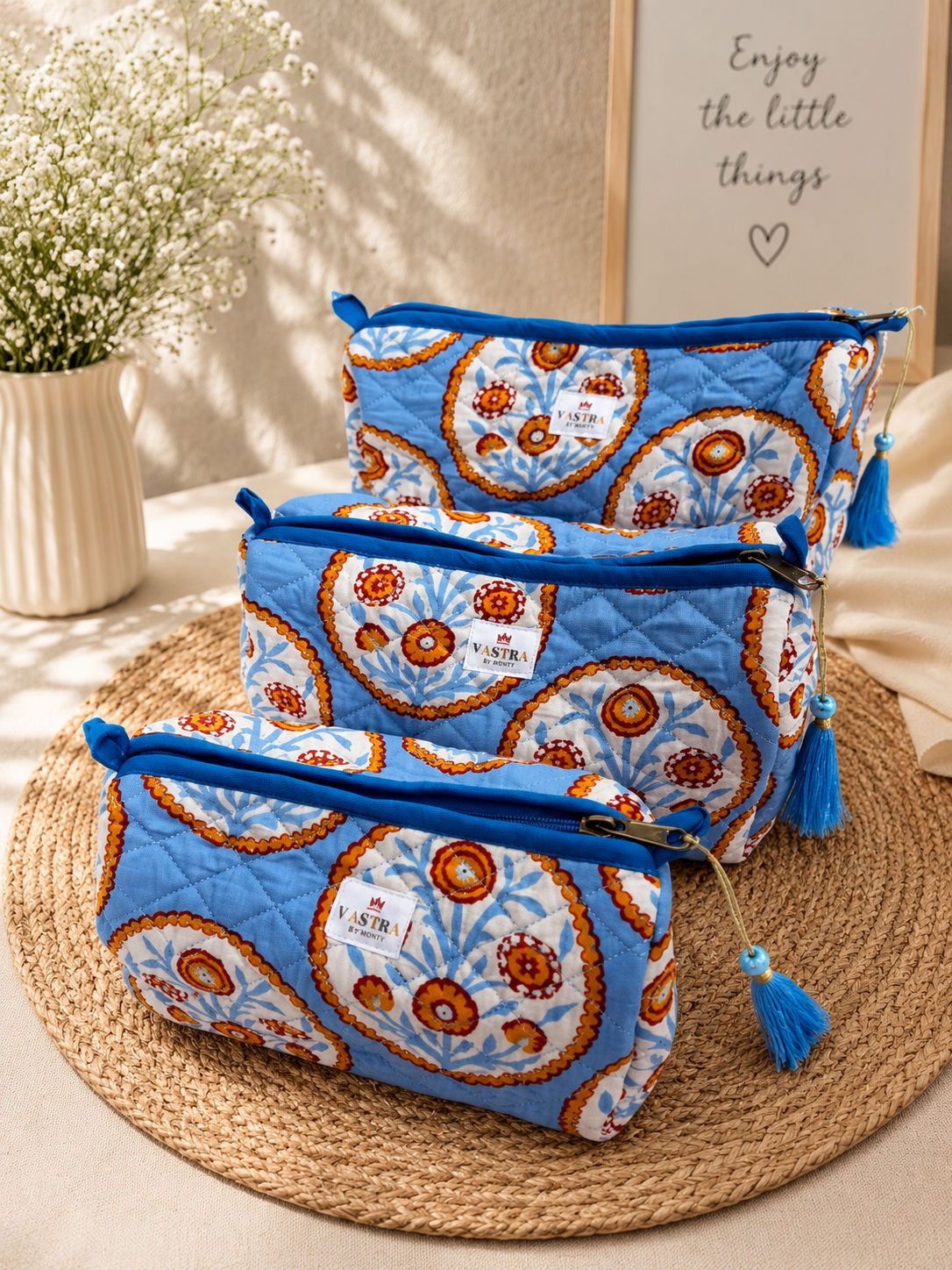 Floral Motif Print Pouch Set