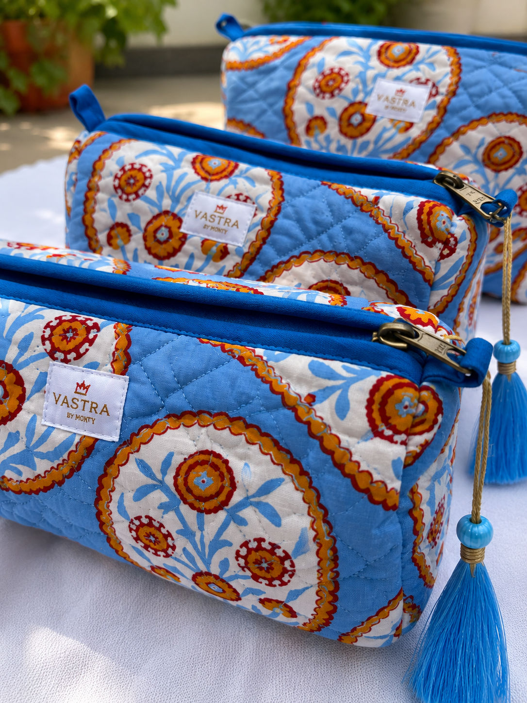 Floral Motif Print Pouch Set
